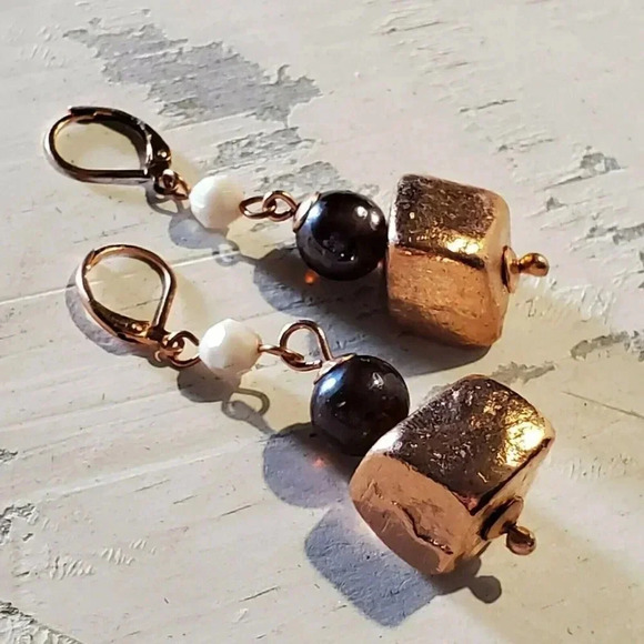 Striking Handcrafted Nepal Copper Dipped Baroque Brass Beads Earrings - Picture 1 of 7